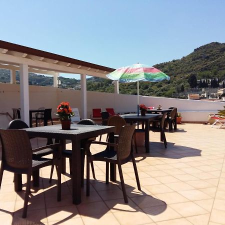 Апартаменти Lipari Centro Storico Flat 6 Mins From Port Екстер'єр фото