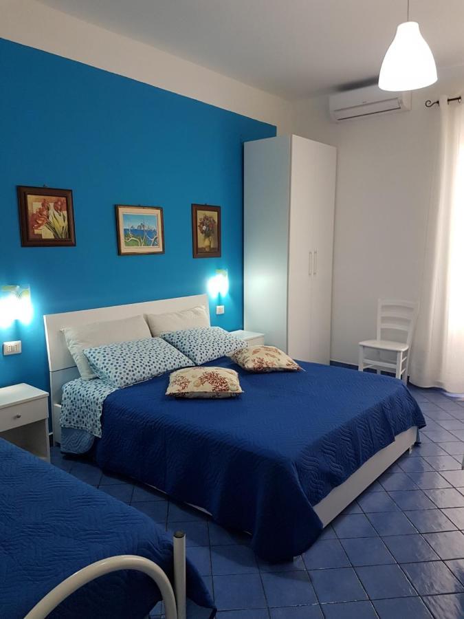 Апартаменти Lipari Centro Storico Flat 6 Mins From Port Екстер'єр фото